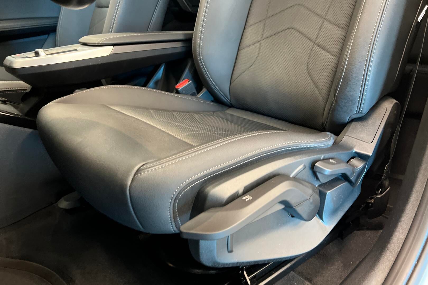 BMW X1 iso kuva 20