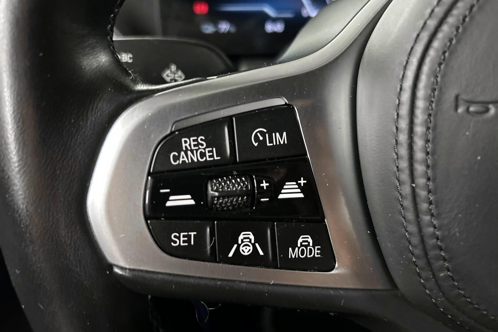 BMW I4 M50 iso kuva 21
