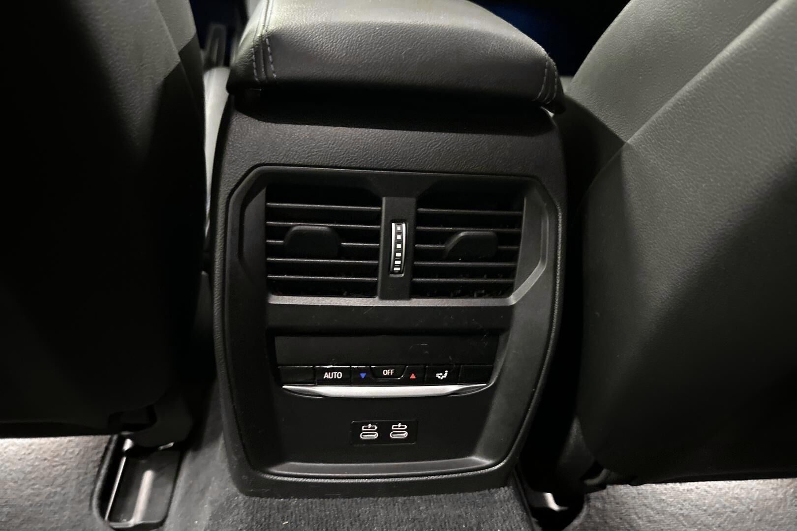 BMW I4 M50 iso kuva 29