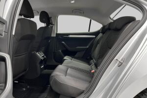SKODA SUPERB esikatselu 10