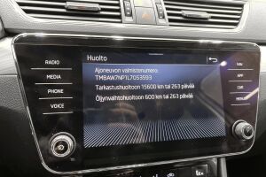 SKODA SUPERB esikatselu 17