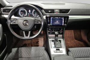 SKODA SUPERB esikatselu 2