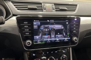 SKODA SUPERB esikatselu 20