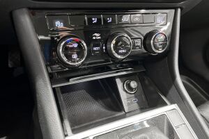 SKODA SUPERB esikatselu 21