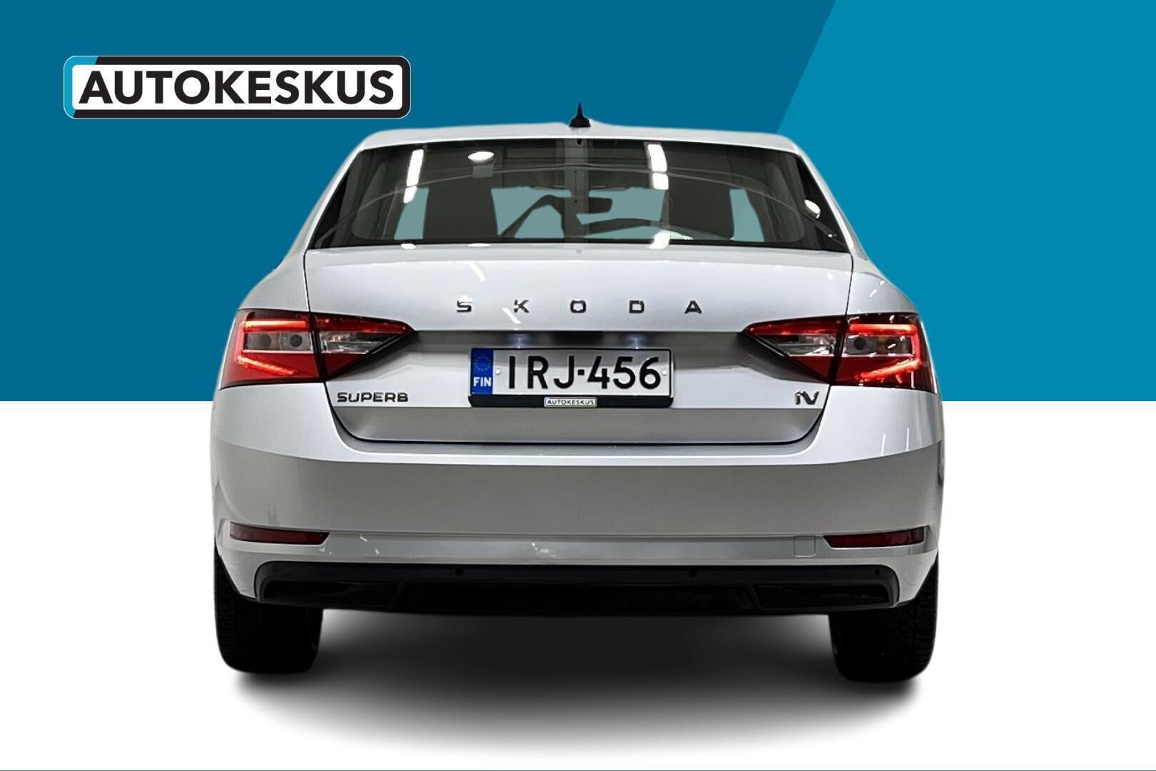SKODA SUPERB iso kuva 6