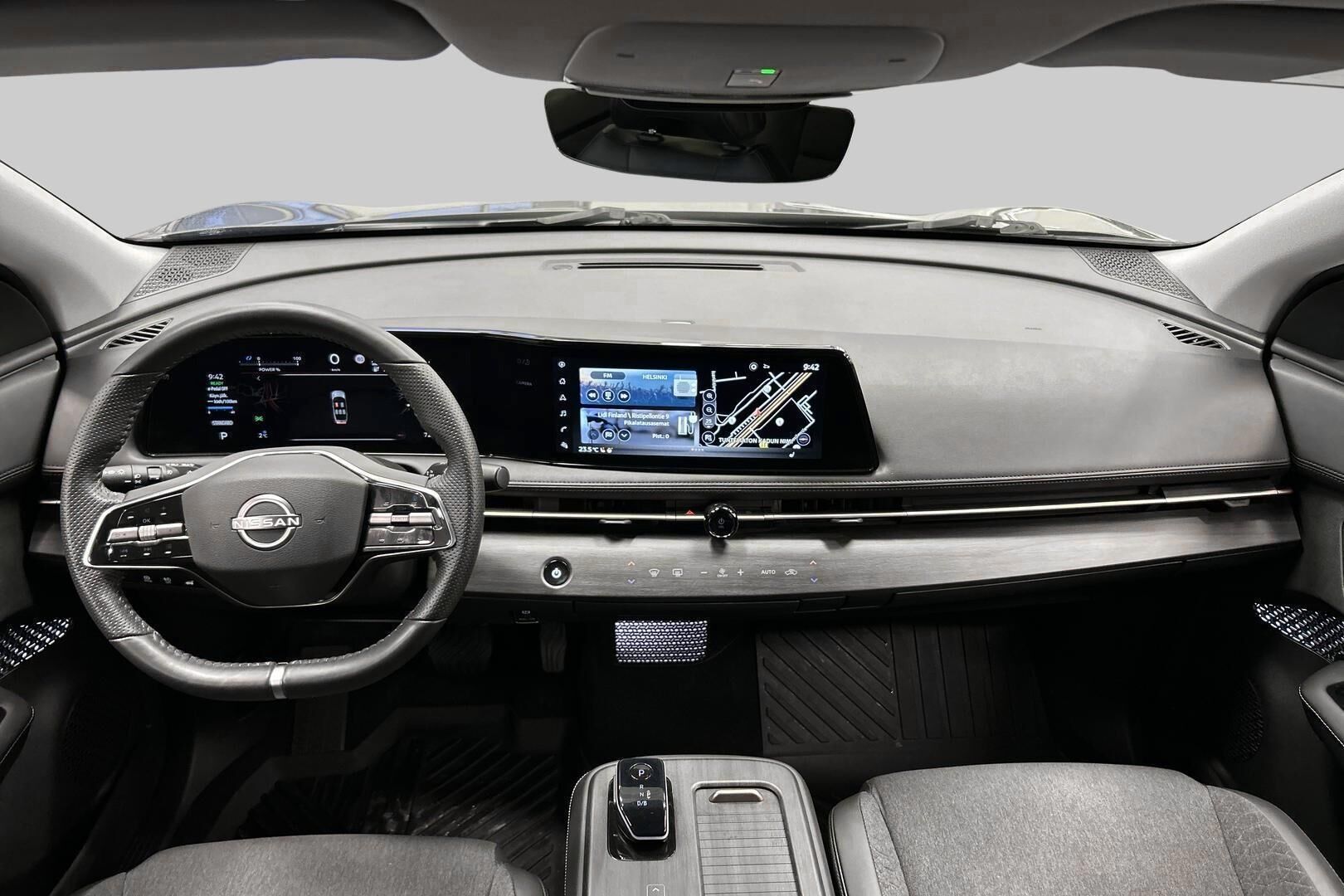 Nissan Ariya iso kuva 11