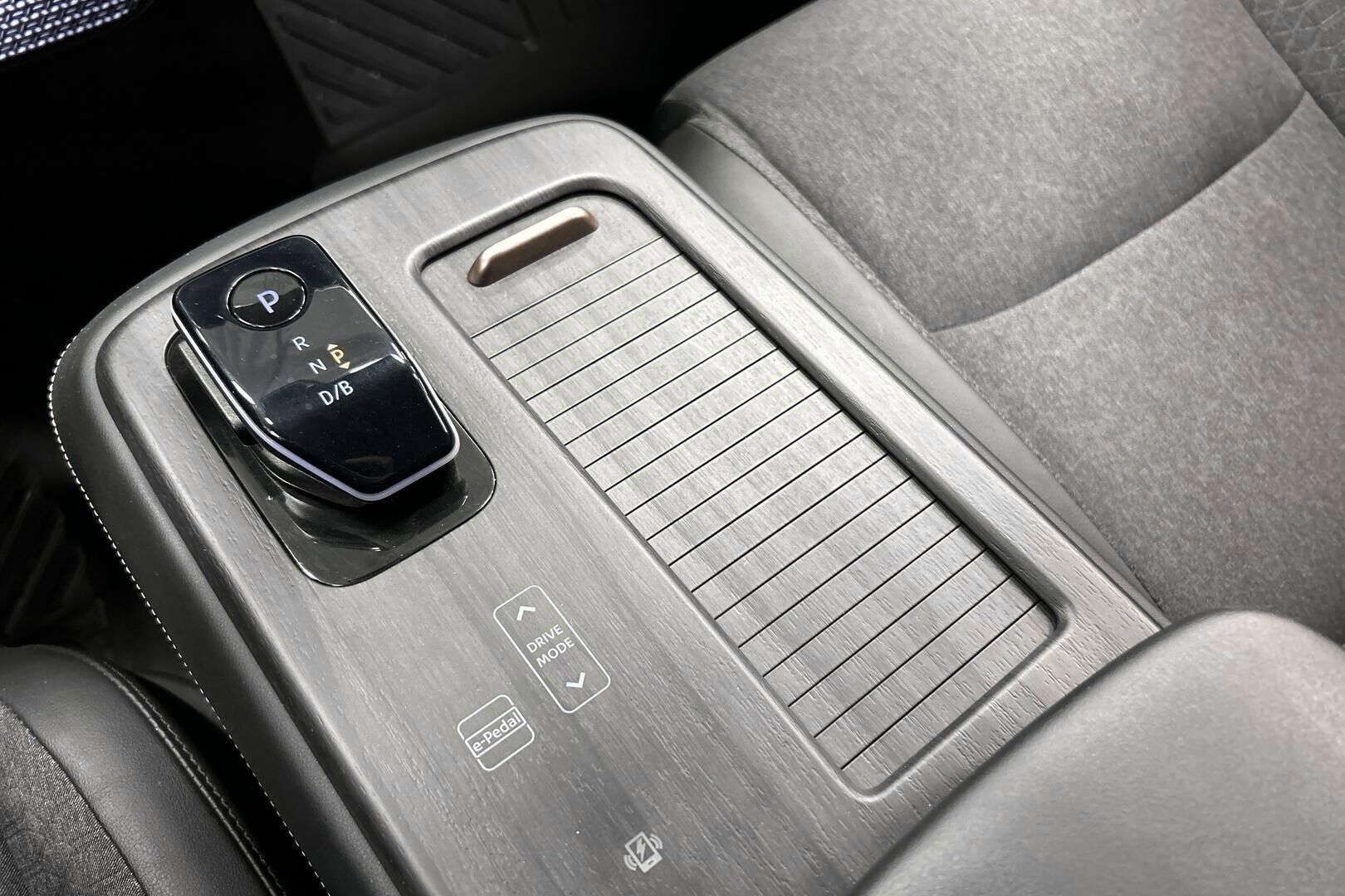 Nissan Ariya iso kuva 22