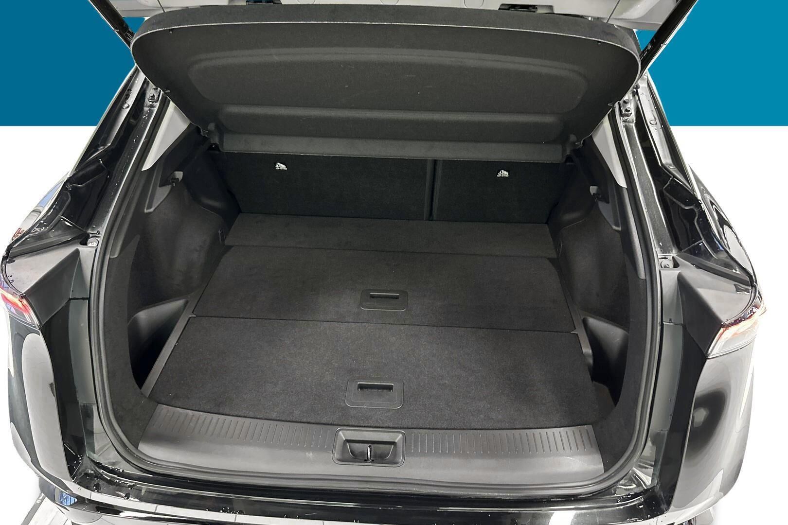 Nissan Ariya iso kuva 11