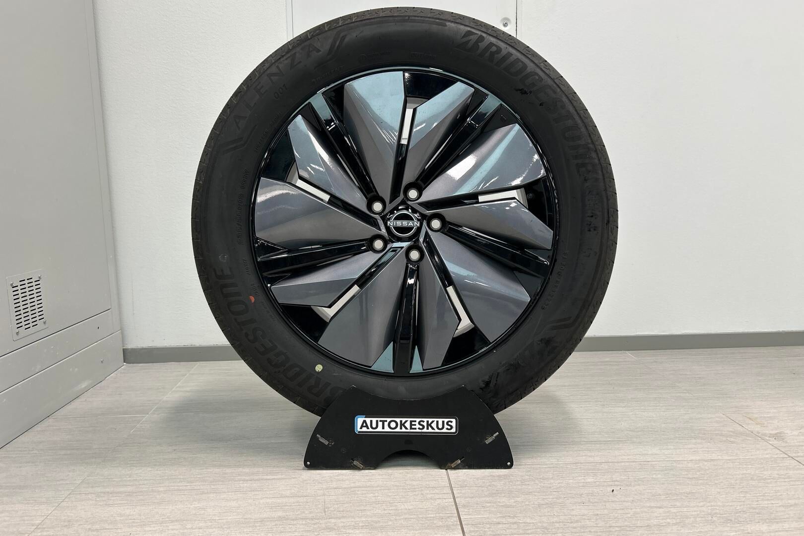 Nissan Ariya iso kuva 29