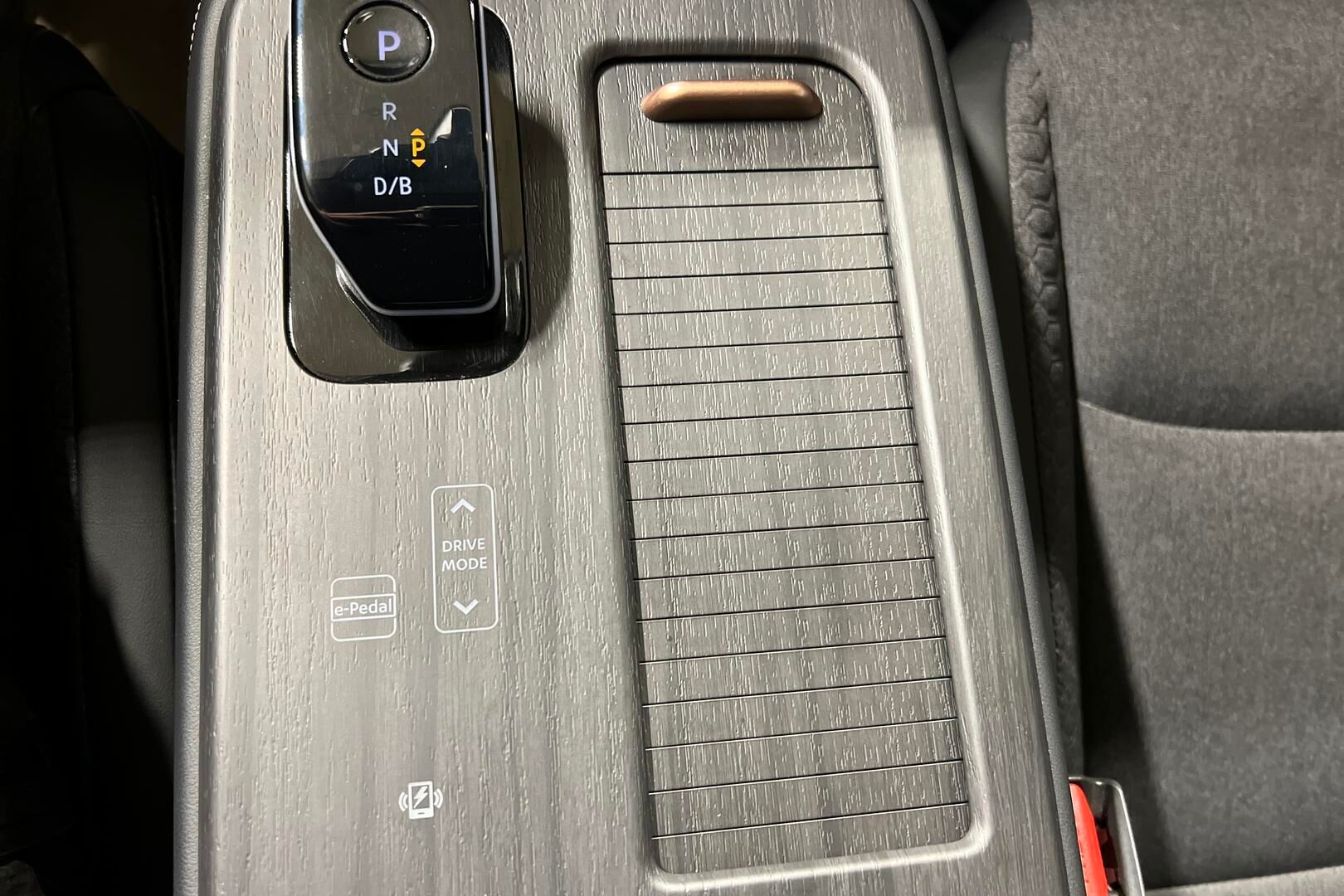 Nissan Ariya iso kuva 16