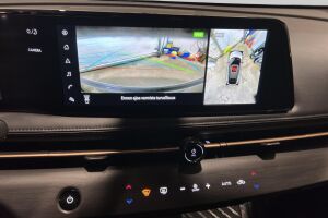 Nissan Ariya esikatselu 22