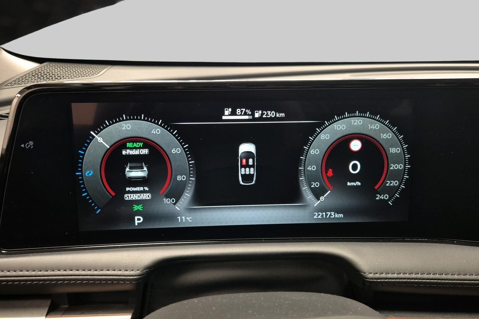 Nissan Ariya iso kuva 14