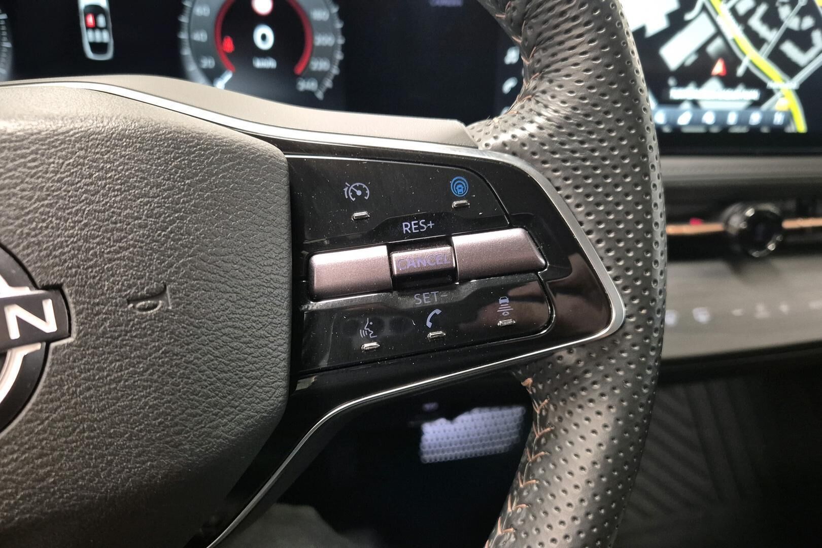 Nissan Ariya iso kuva 18