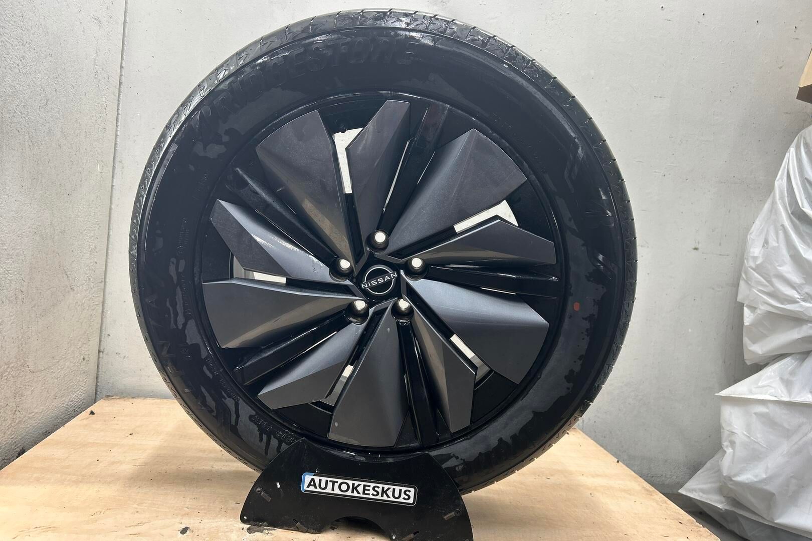 Nissan Ariya iso kuva 13