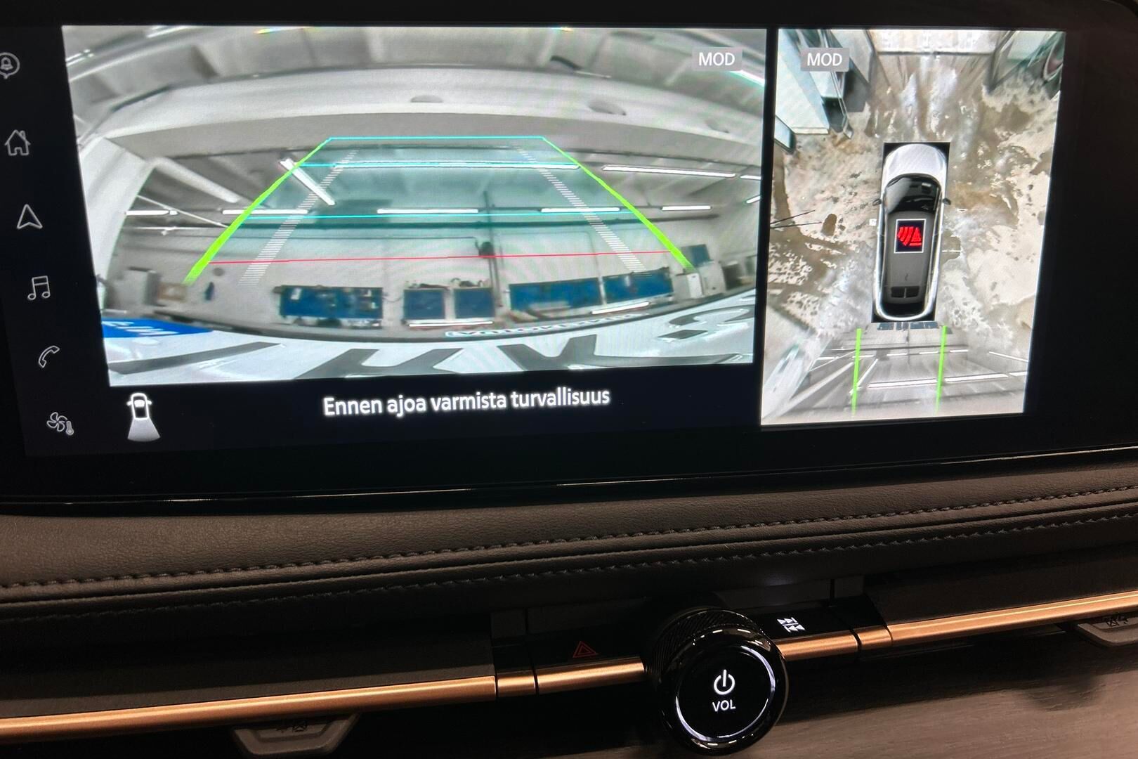 Nissan Ariya iso kuva 9