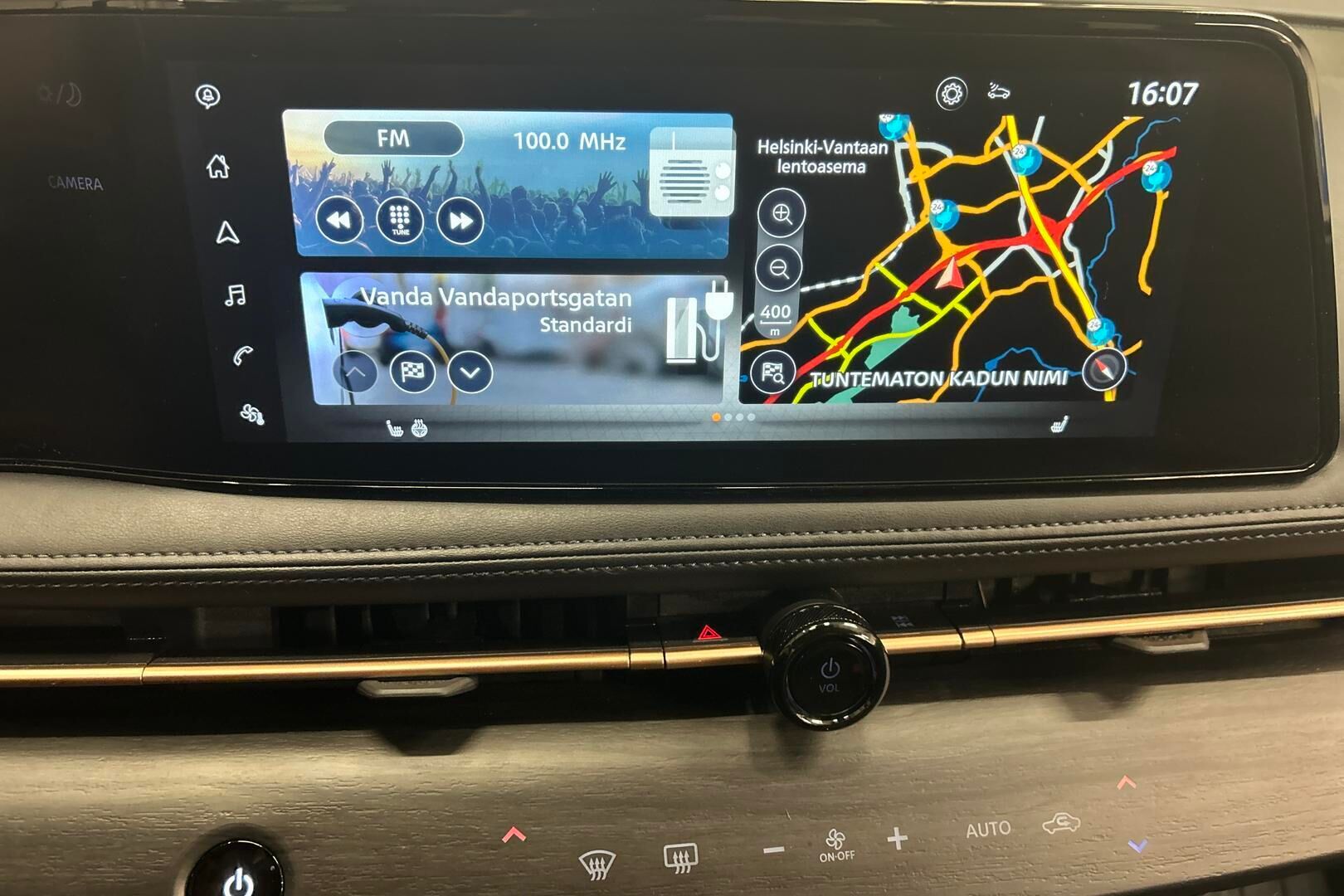 Nissan Ariya iso kuva 17