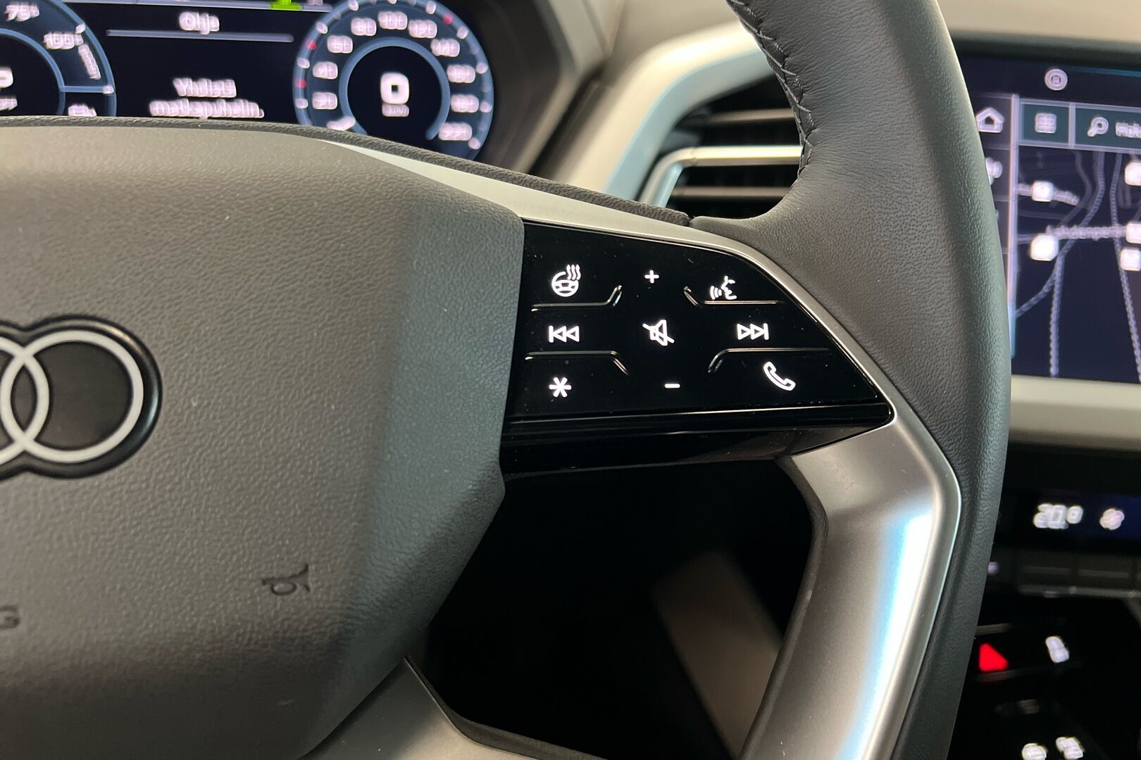 Audi Q4 e-tron iso kuva 15