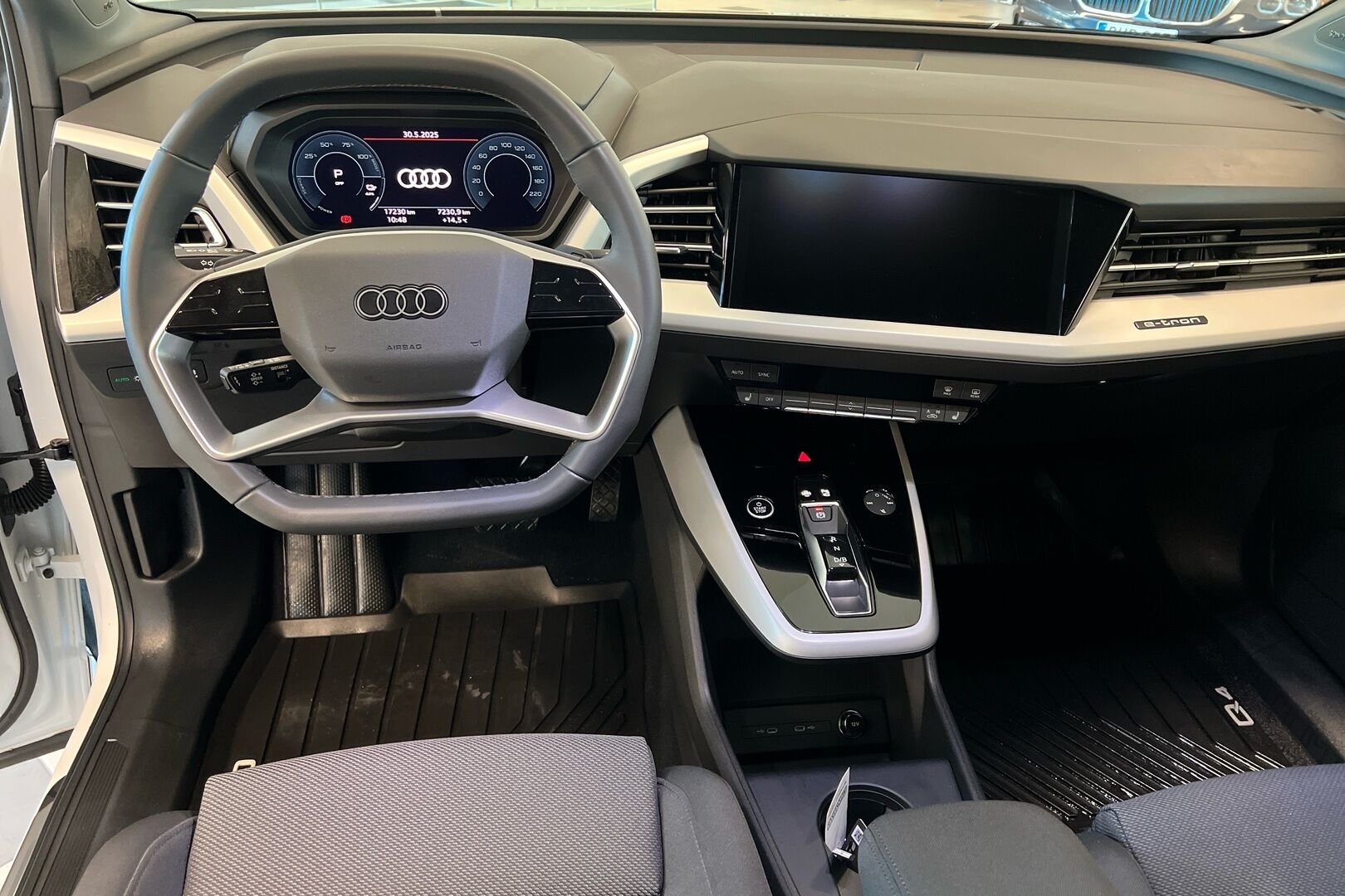 Audi Q4 e-tron iso kuva 20