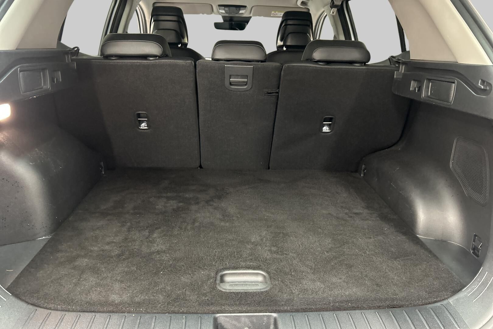 Kia Sportage iso kuva 11