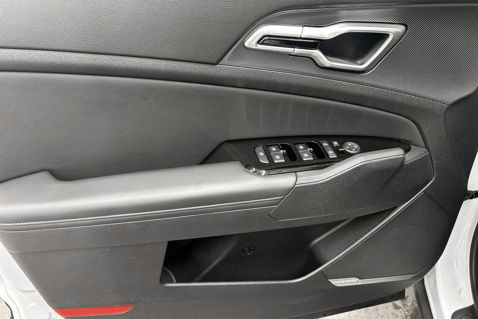 Kia Sportage iso kuva 13