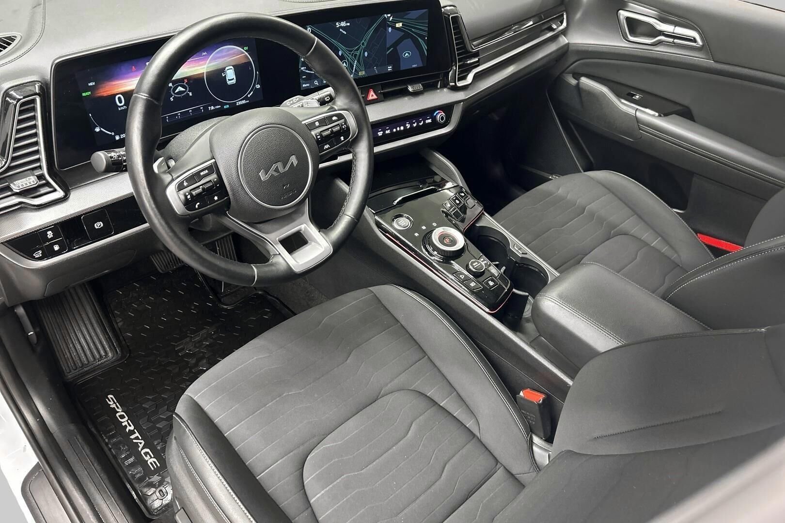Kia Sportage iso kuva 8