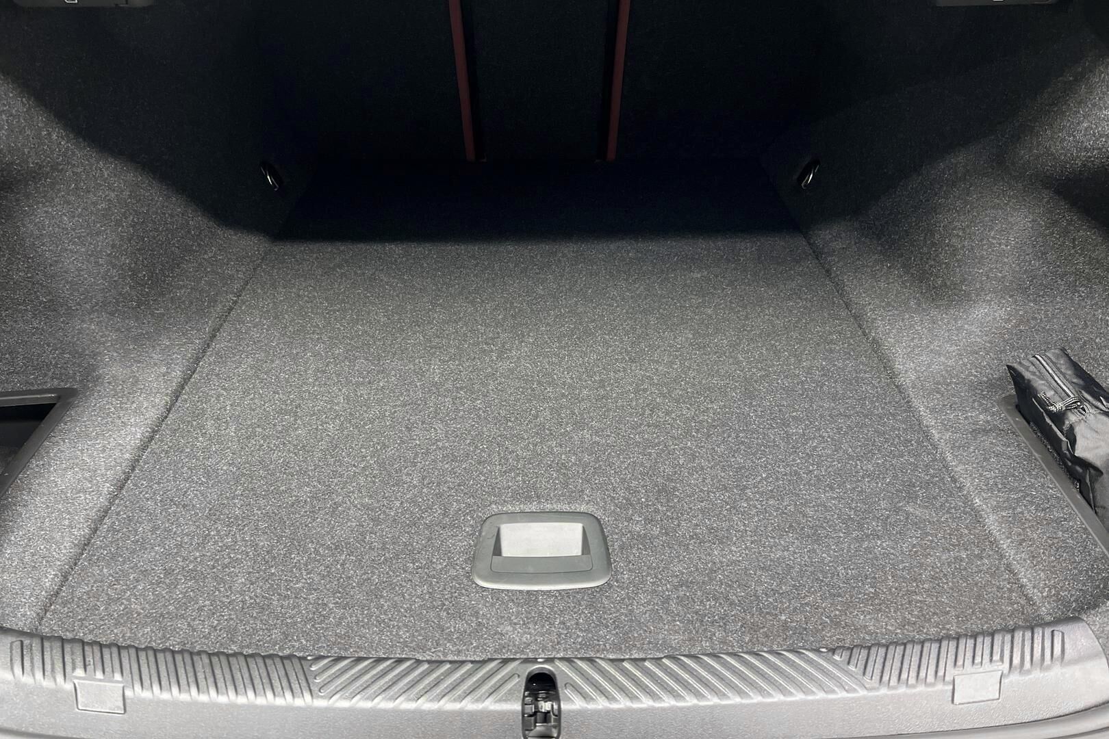 BMW i5 iso kuva 11