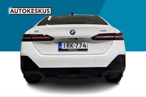 BMW i5 esikatselu 5