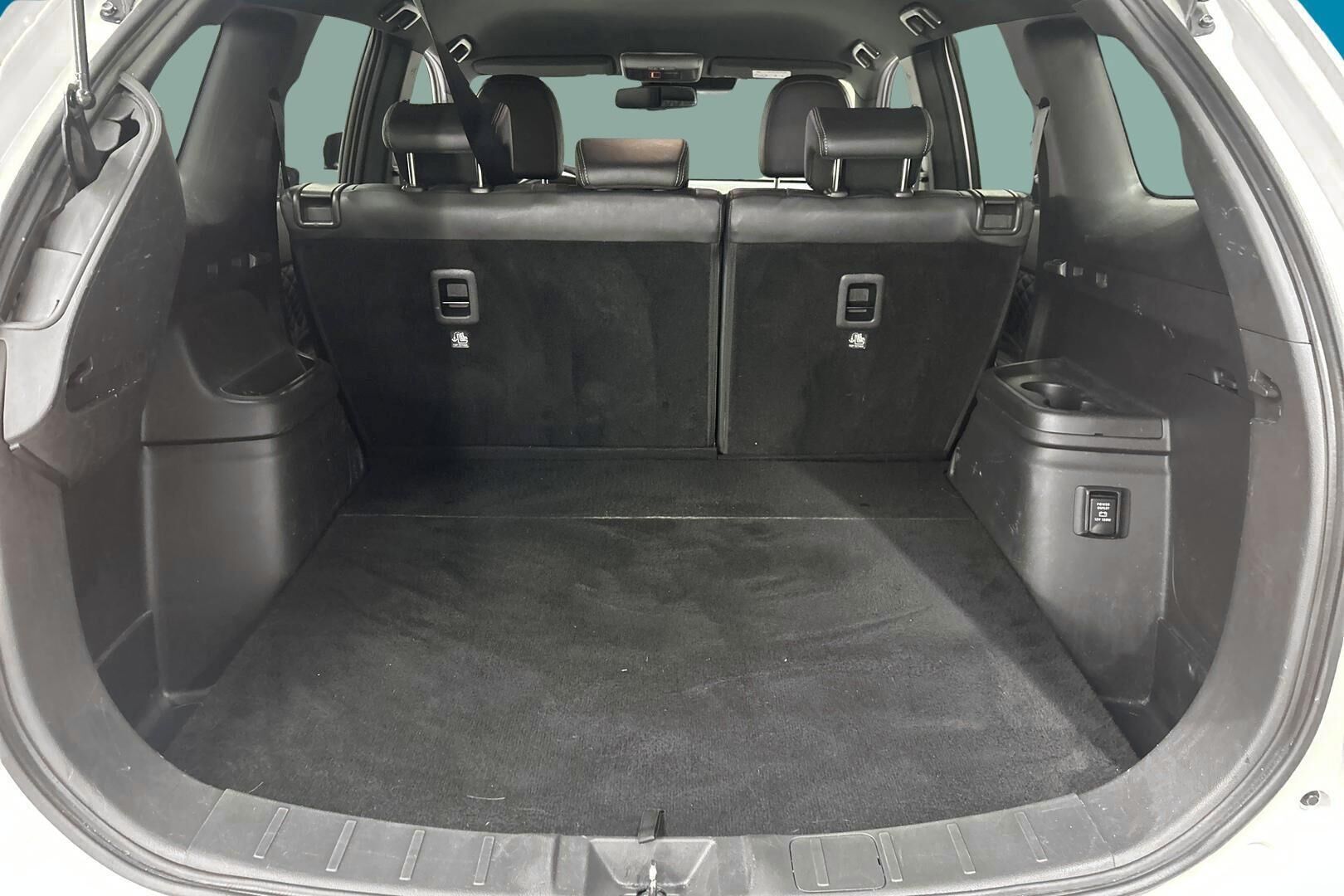 Mitsubishi Outlander iso kuva 12