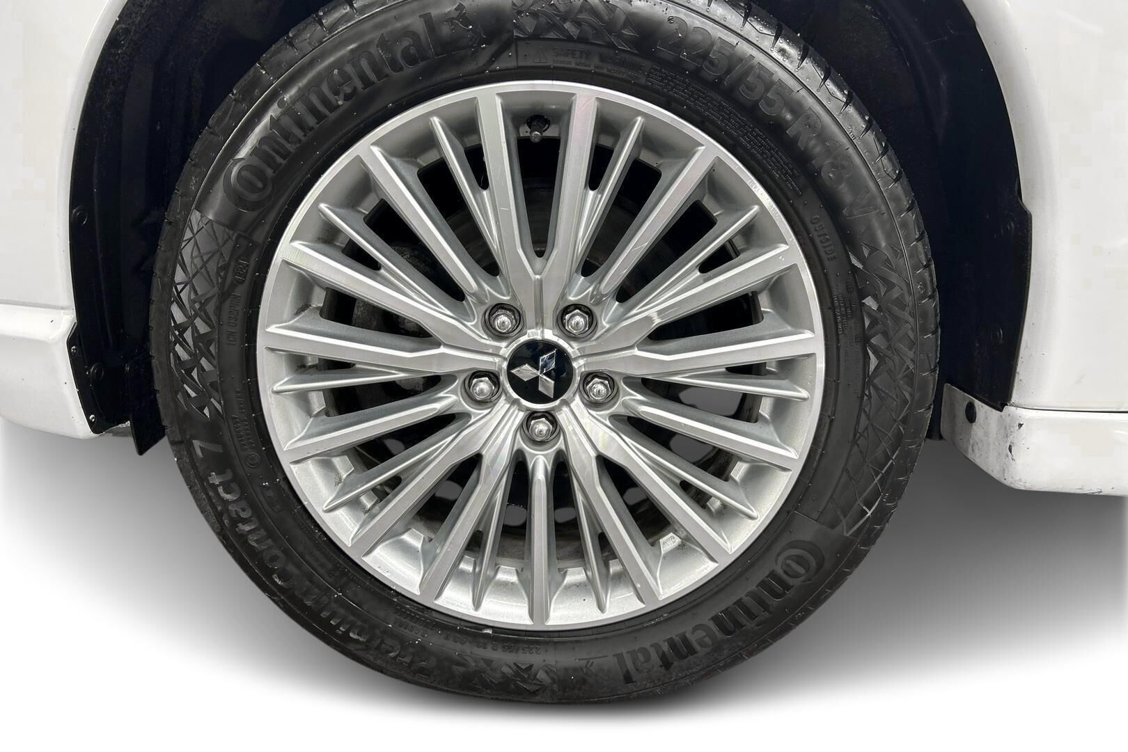 Mitsubishi Outlander iso kuva 13