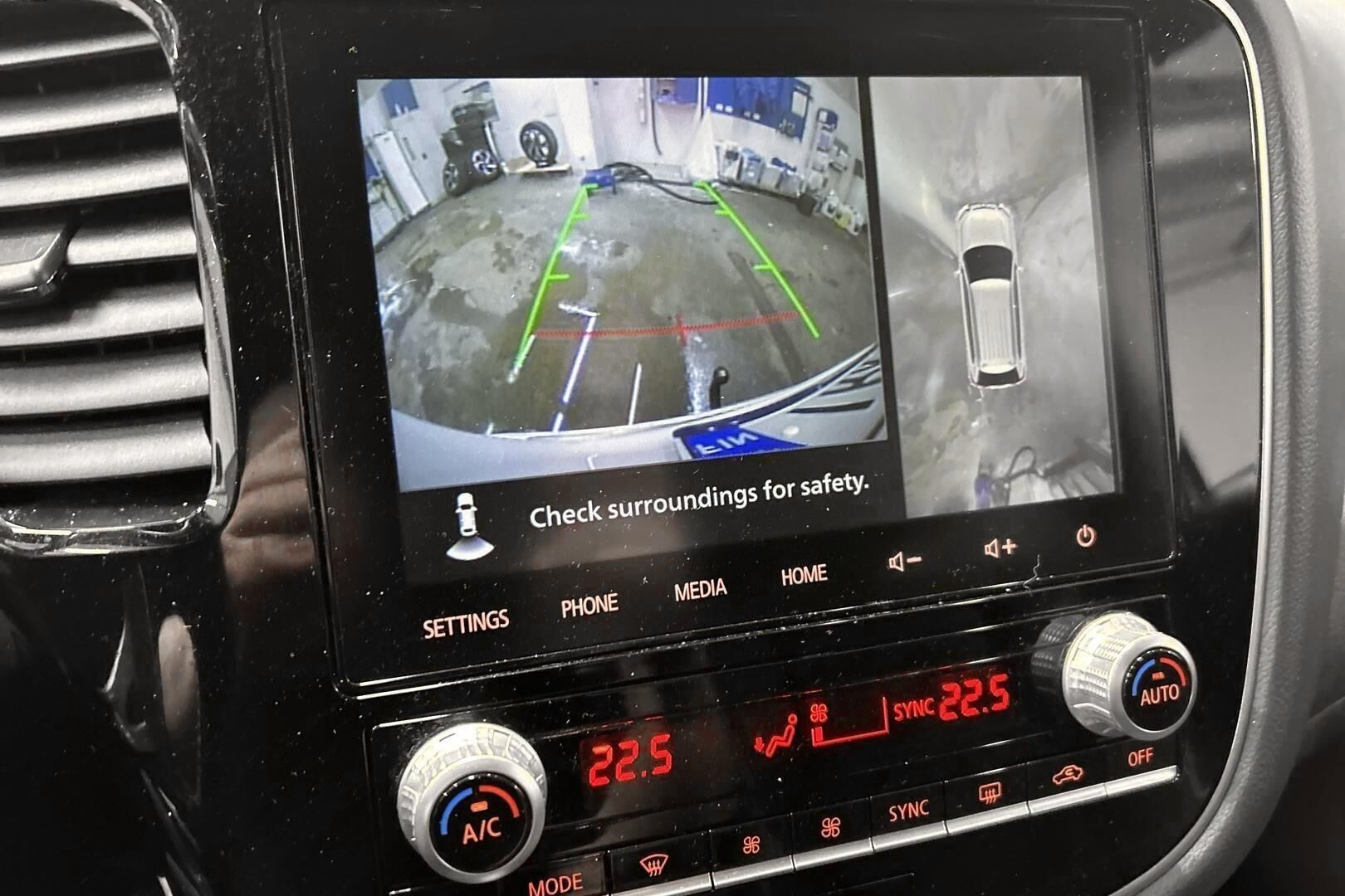 Mitsubishi Outlander iso kuva 21