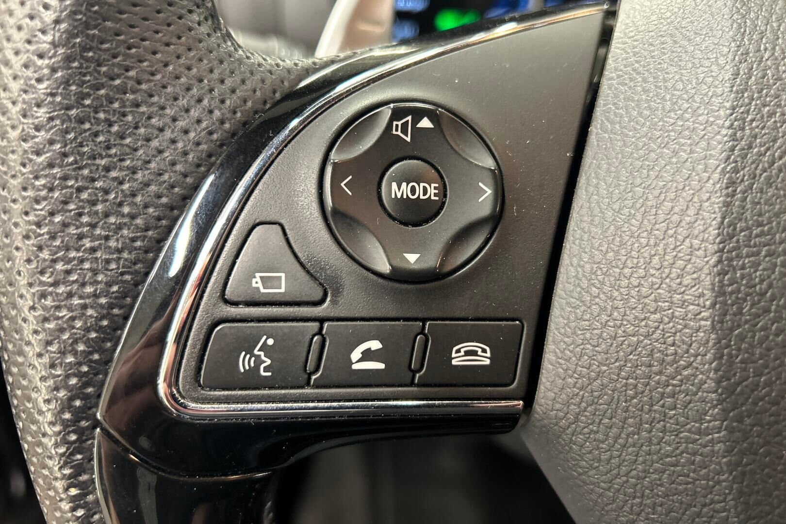 Mitsubishi Eclipse Cross iso kuva 15