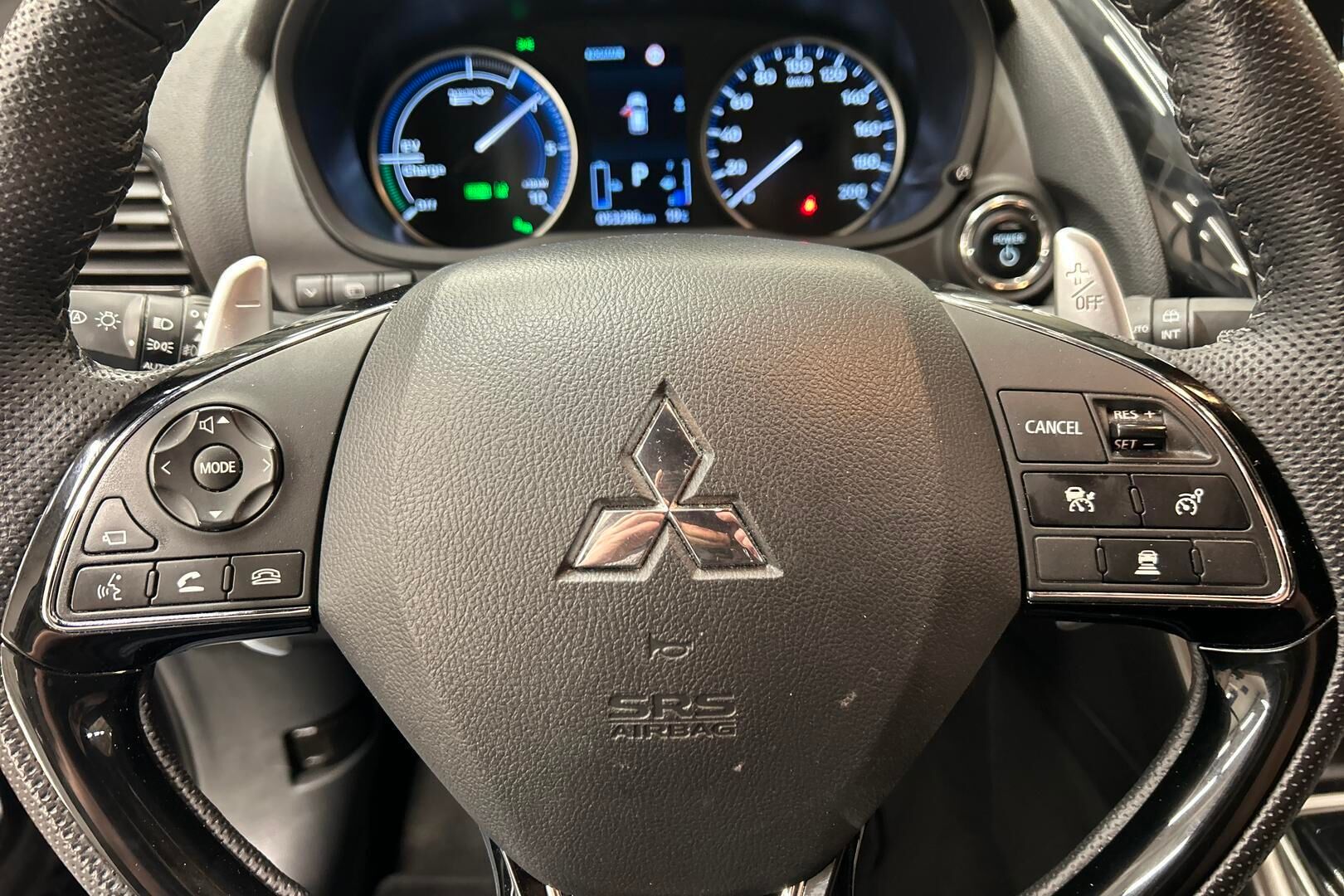 Mitsubishi Eclipse Cross iso kuva 18