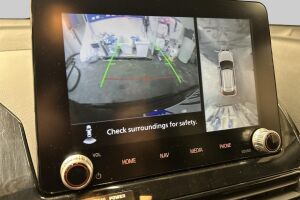 Mitsubishi Eclipse Cross esikatselu 20