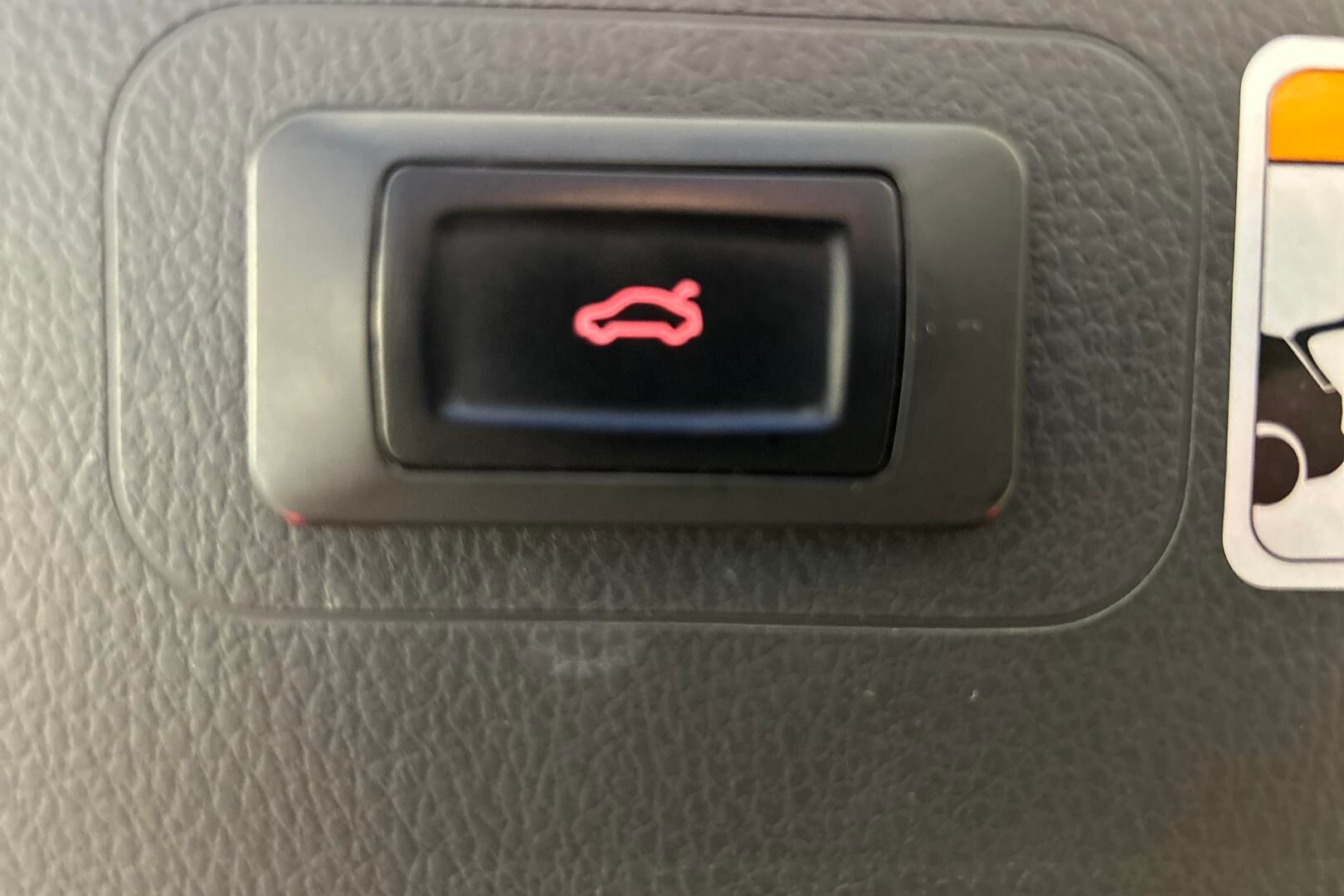 Mitsubishi Eclipse Cross iso kuva 23