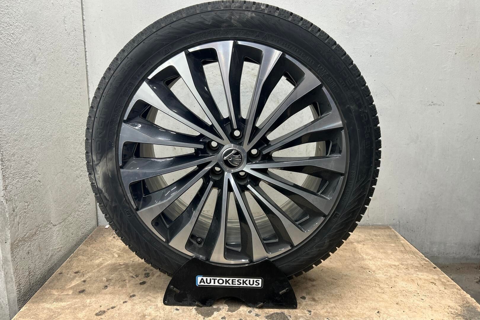 Skoda Enyaq iso kuva 18
