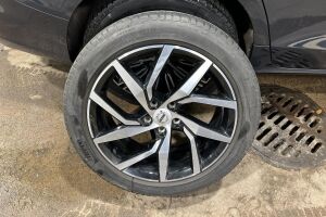 Volvo V60 esikatselu 18