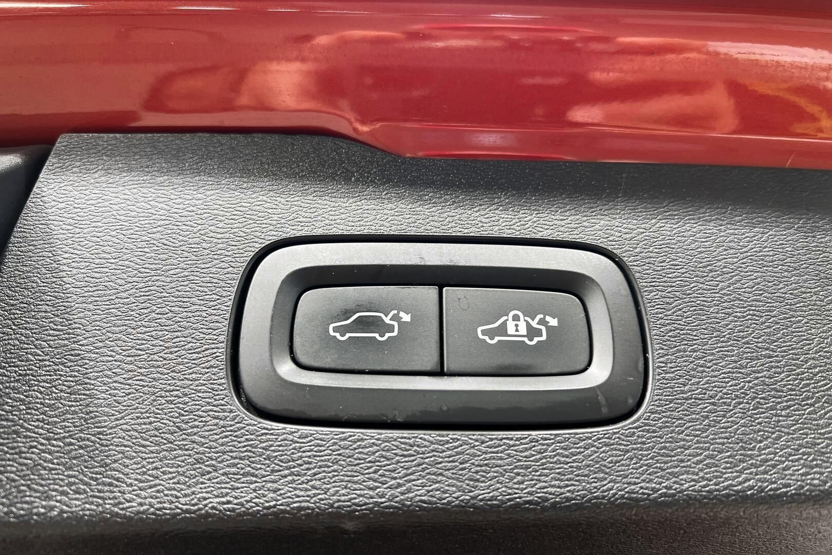 Volvo V60 iso kuva 37