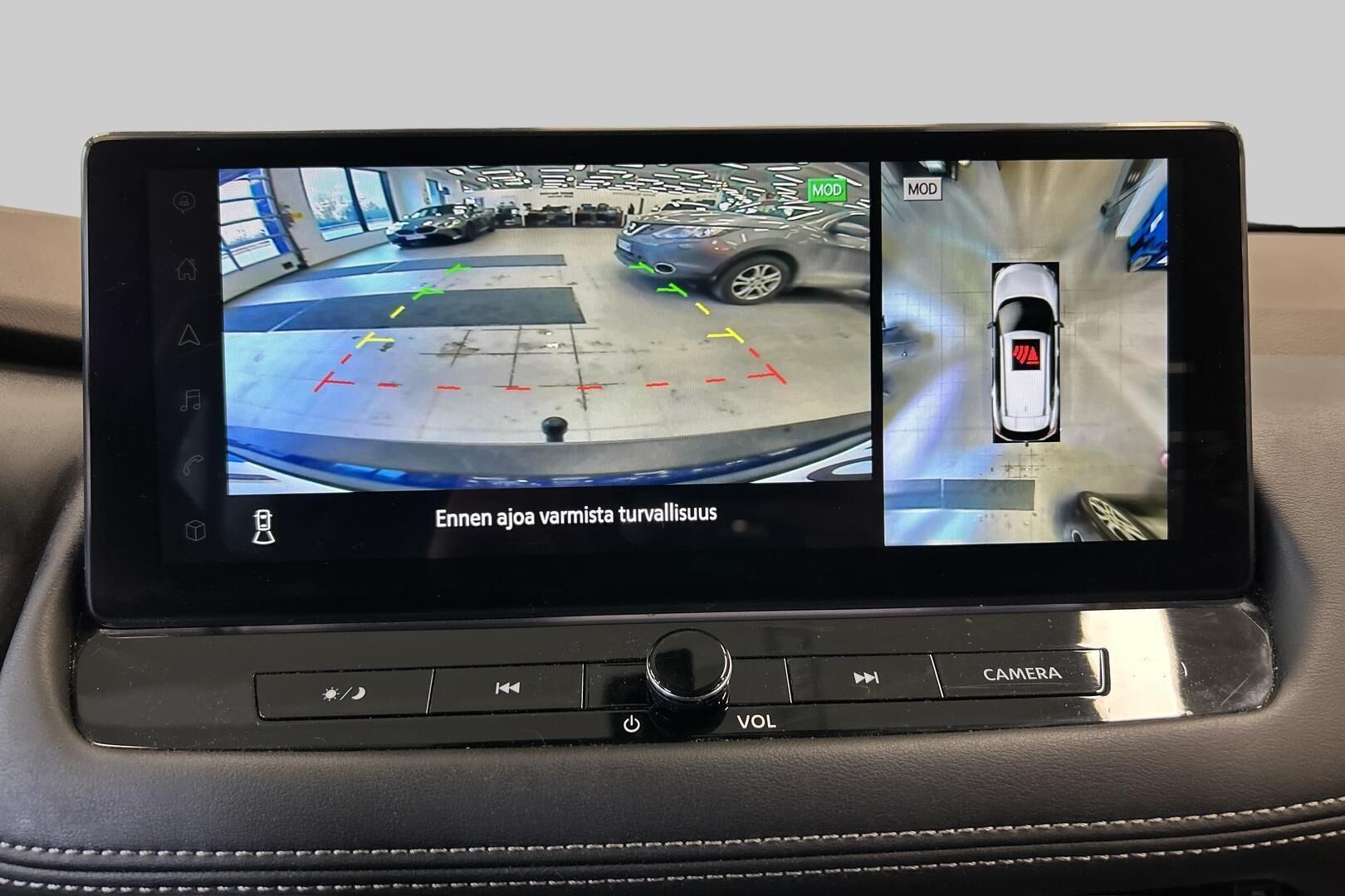 Nissan X-Trail iso kuva 29