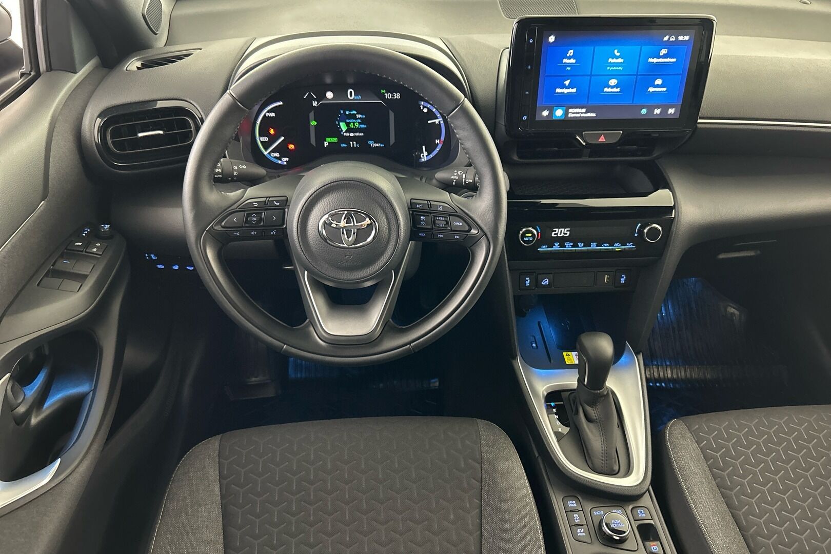 Toyota Yaris Cross iso kuva 11