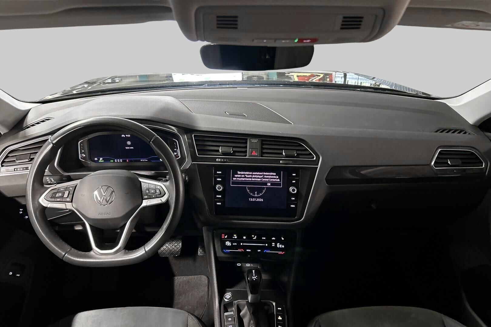 Volkswagen Tiguan iso kuva 7