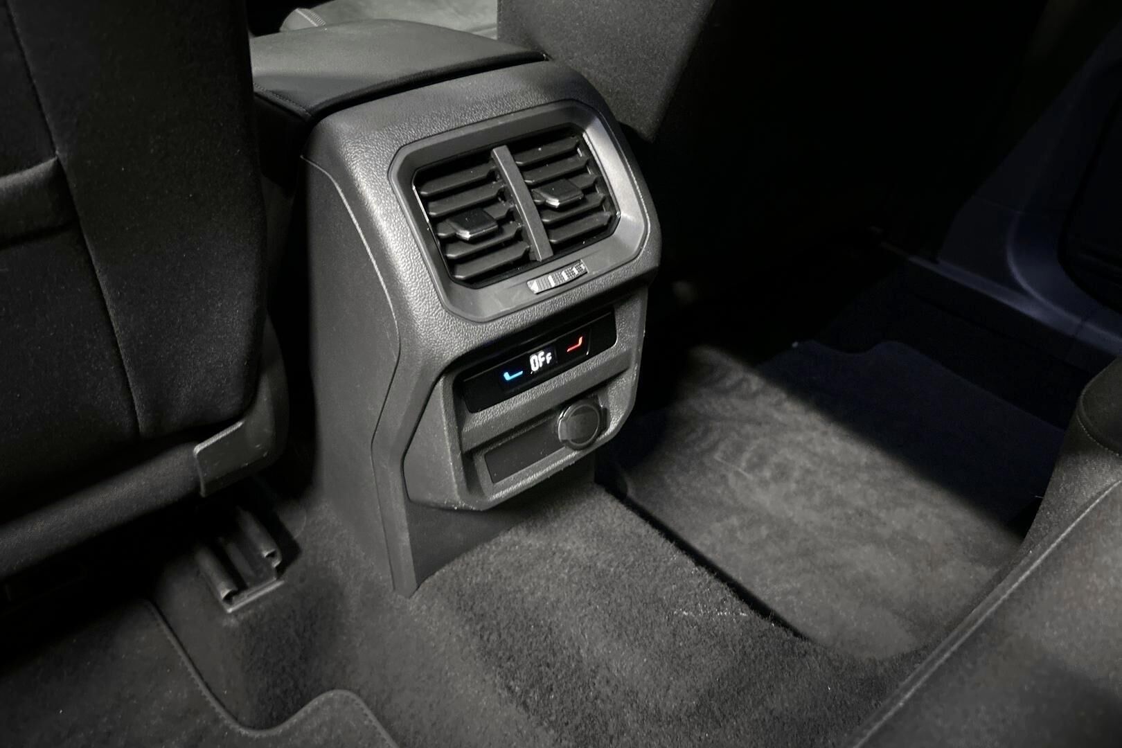 Volkswagen Tiguan iso kuva 9
