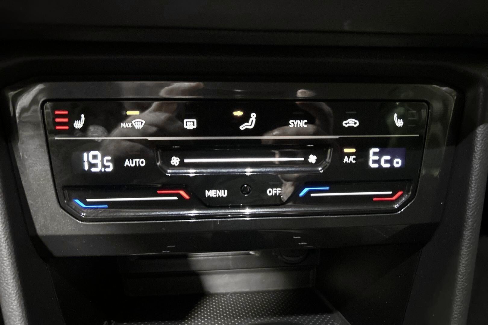 Volkswagen Tiguan iso kuva 28