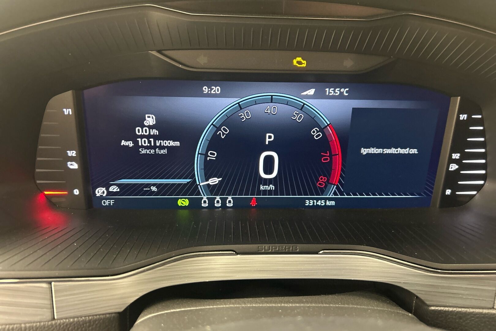Skoda Superb iso kuva 15
