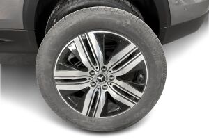 Mercedes-Benz EQB esikatselu 20