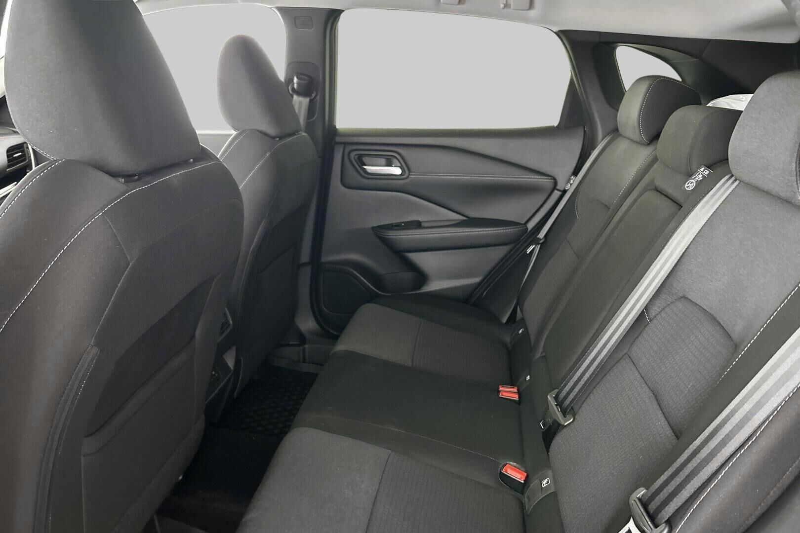 Nissan Qashqai iso kuva 9
