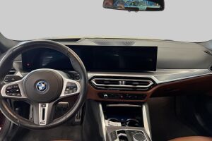 BMW i4 esikatselu 8