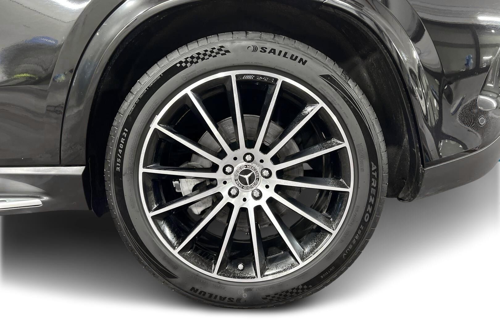 Mercedes-Benz GLE iso kuva 10