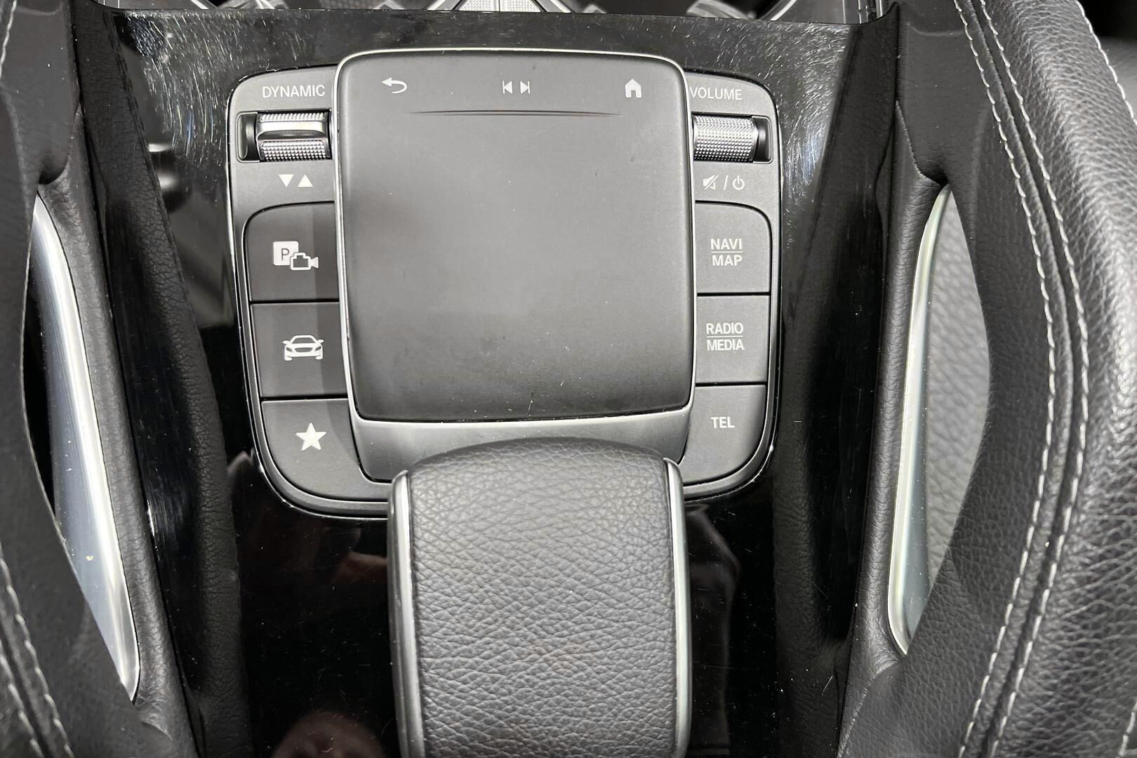 Mercedes-Benz GLE iso kuva 16