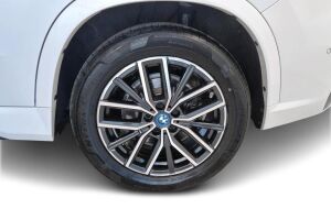 BMW X1 esikatselu 12