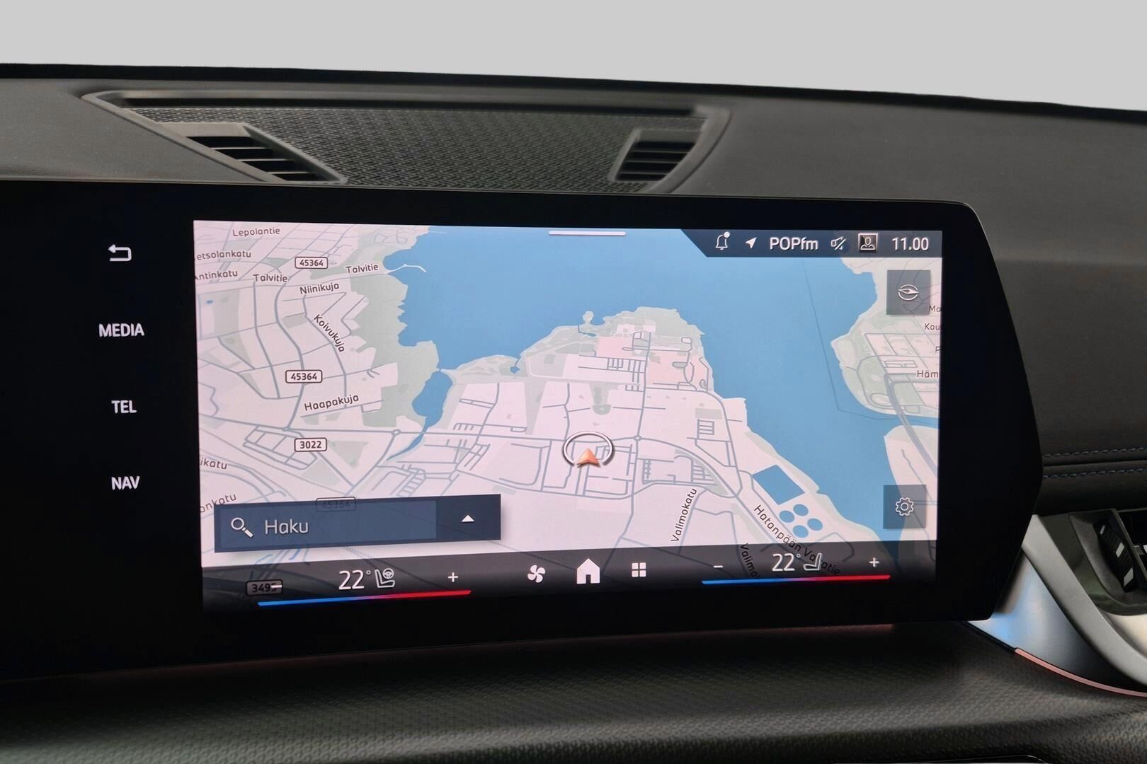 BMW X1 iso kuva 14